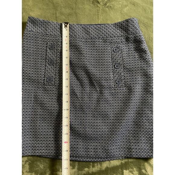 LOFT above knee pencil skirt Blue and White SZ 6 - Picture 6 of 7